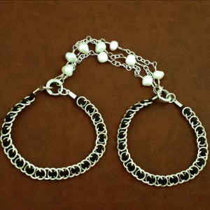 Velvet Chains - Black - Bracelets with Snap Closure 1 and Pearl Chains