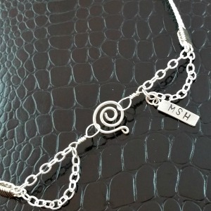 day clasp spiral and chain 1